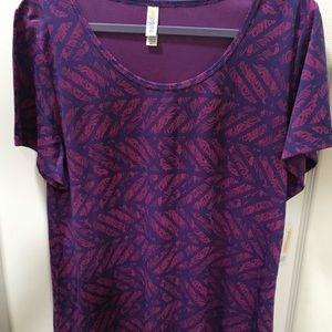 Lularoe Classic 2XL purple bkgrnd w/raspberry ptn